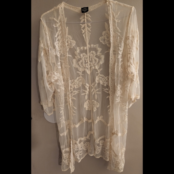 CALSTYLE Sweaters - Cal Style lace cardigan